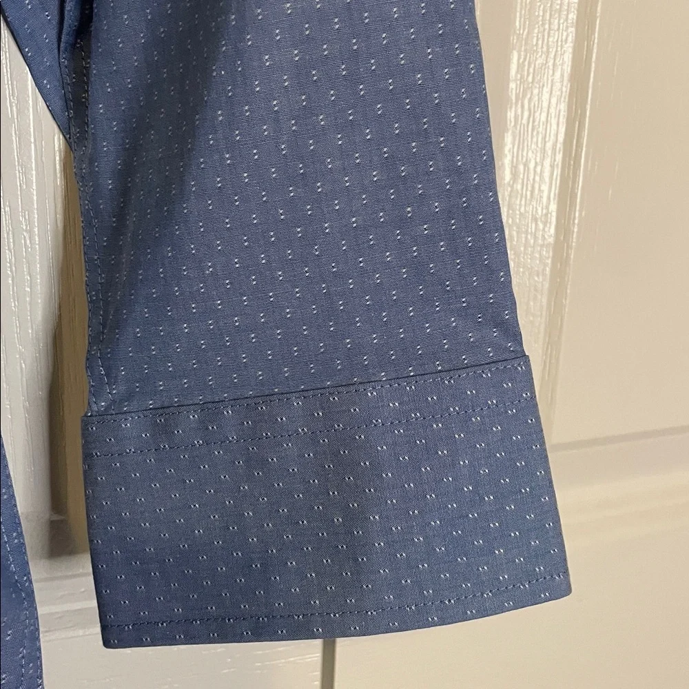 HAGGAR Premium Comfort Slim Fit, Men’s Neck 17-17.5”, Blue